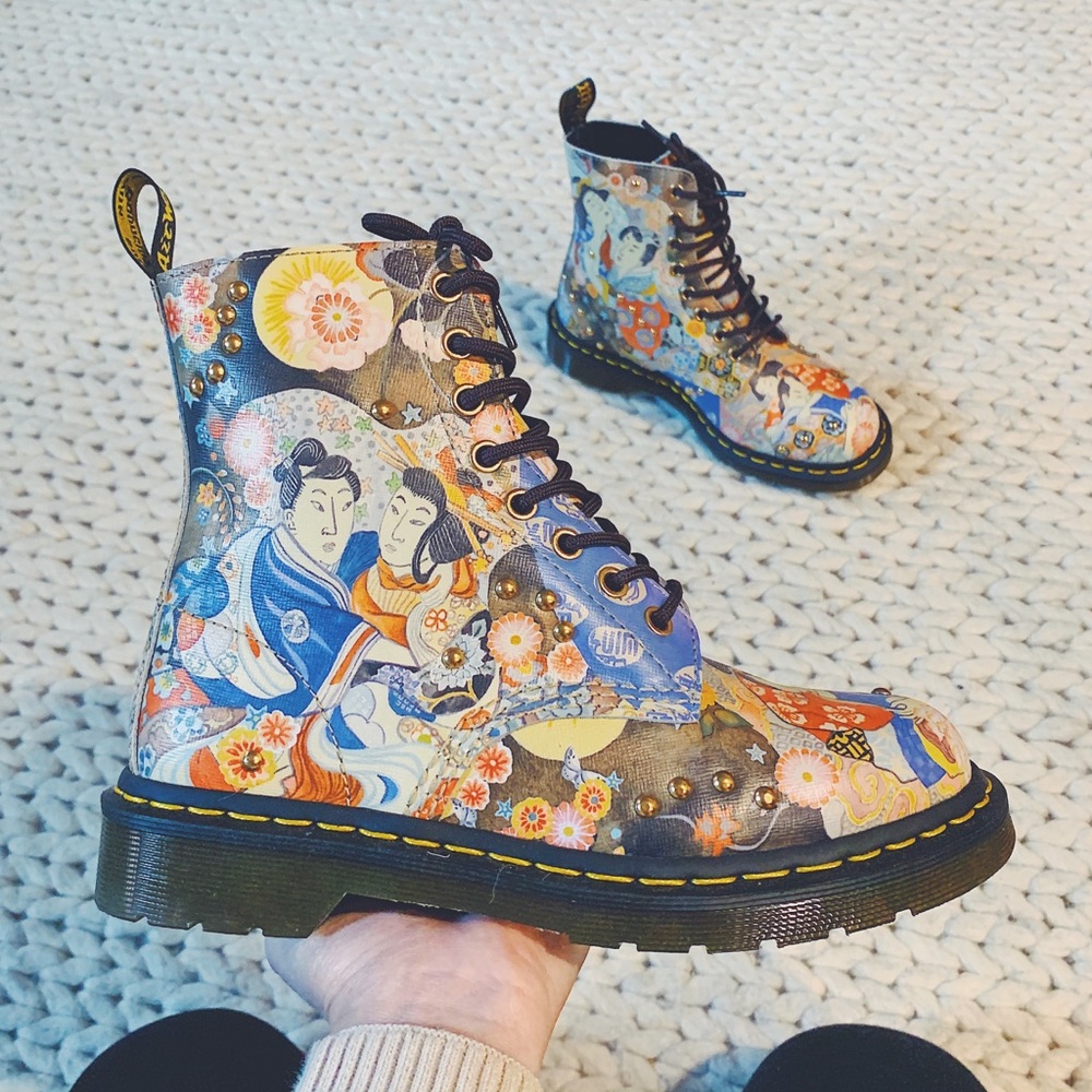 Dr. Martens Pascal Eastern Art Boots